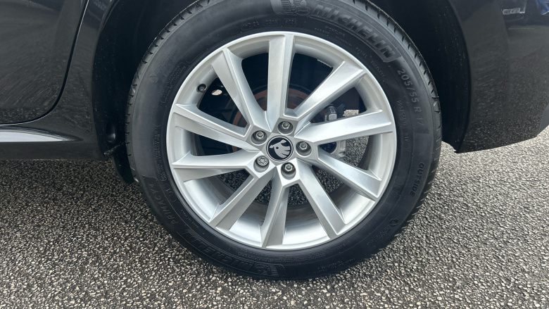 Skoda Kamiq 1.0 TSI SE Edition 5dr DSG Petrol Hatchback